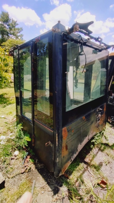 CABINE CAT 950H - leilão extrajudicial - Não informado BR - lance mínimo R$ 2.000