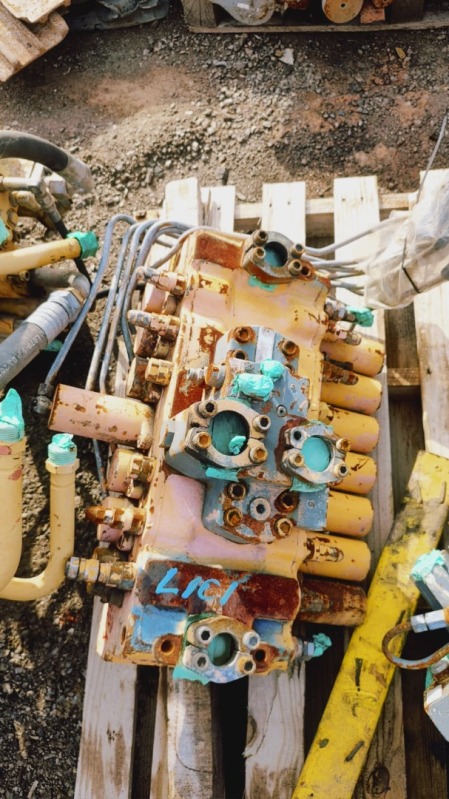 COMANDO HIDRAULICO - leilão extrajudicial - Não informado BR - lance mínimo R$ 2.000