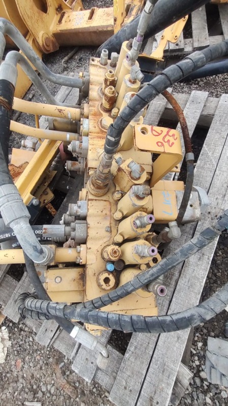 COMANDO HIDRAULICO CAT 336-D - leilão extrajudicial - Não informado BR - lance mínimo R$ 2.000