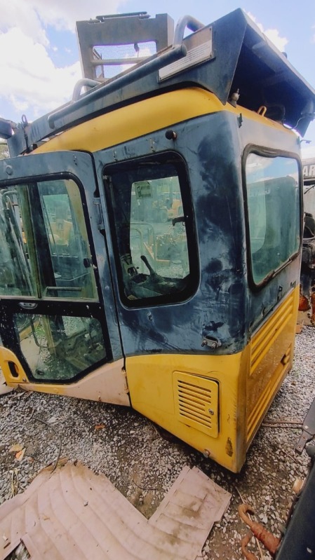 CABINE KOMATSU PC 600 (VAZIA) - leilão extrajudicial - Não informado BR - lance mínimo R$ 2.000