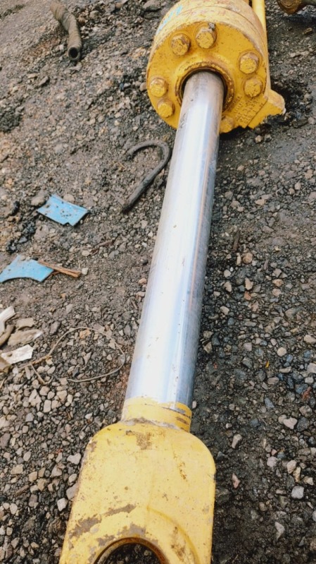 PISTÃO CAT 966H LEVANTE - leilão extrajudicial - Não informado BR - lance mínimo R$ 3.000