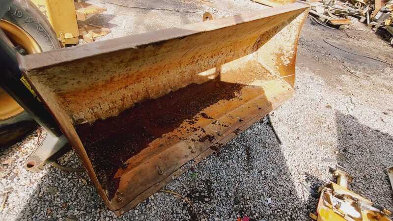 CONCHA JCB 3C - leilão extrajudicial - Não informado BR - lance mínimo R$ 2.500