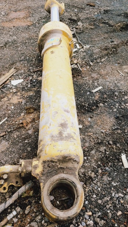 PISTÃO CAT 950H - leilão extrajudicial - Não informado BR - lance mínimo R$ 2.000