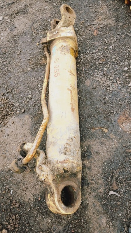 PISTÃO  CAT 950G - leilão extrajudicial - Não informado BR - lance mínimo R$ 2.000