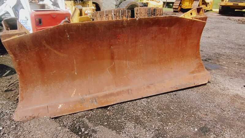 LÂMINA COM U E PISTÕES CAT - leilão extrajudicial - Não informado BR - lance mínimo R$ 25.000