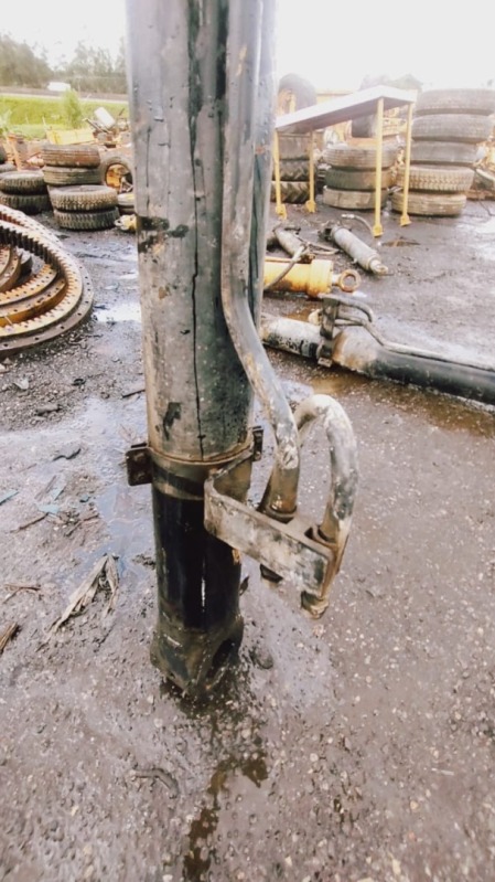 PISTÃO LEVANTE CAT 345 C - leilão extrajudicial - Não informado BR - lance mínimo R$ 3.000