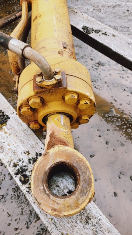 PISTÃO CAT 950H  ARTICULAÇÃO DA CONCHA - leilão extrajudicial - Não informado BR - lance mínimo R$ 2.000