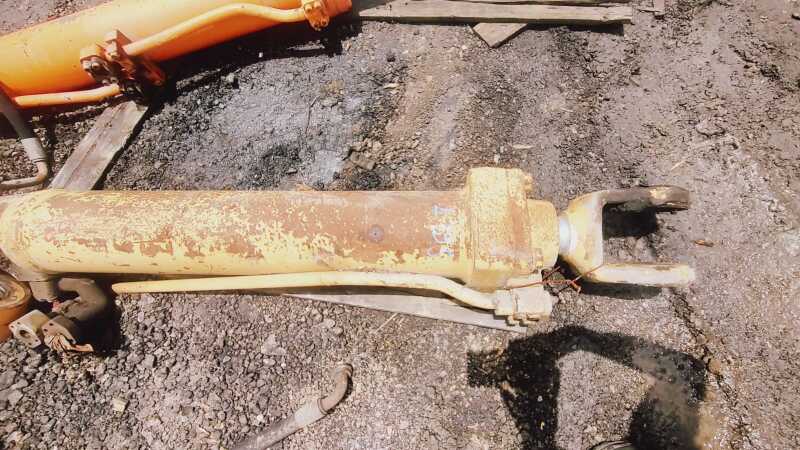 PISTÃO CAT 950G LEVANTE - leilão extrajudicial - Não informado BR - lance mínimo R$ 1.500