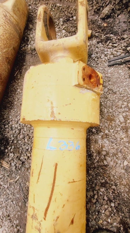 PISTÃO CAT 950H LEVANTE - leilão extrajudicial - Não informado BR - lance mínimo R$ 1.500