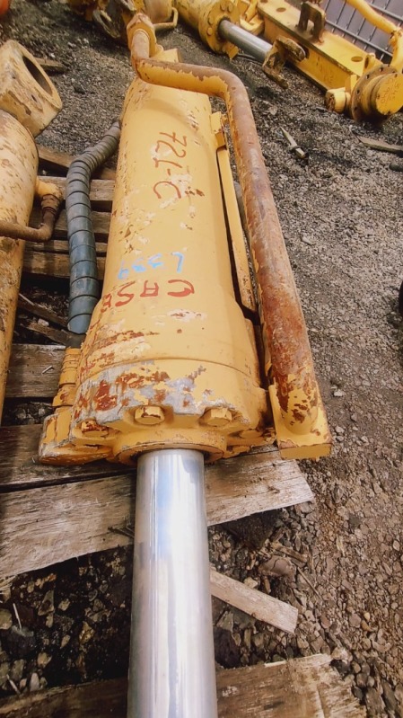 PISTÃO CASE 721C-C ARTICULAÇÃO - leilão extrajudicial - Não informado BR - lance mínimo R$ 1.000