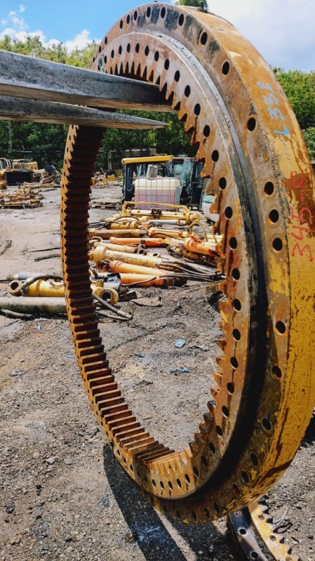 COROA DE GIRO CAT 345C - leilão extrajudicial - Não informado BR - lance mínimo R$ 2.000