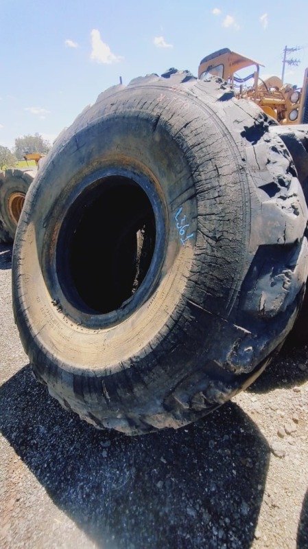 PNEU MOTO SCRAPER CAT 621-R - leilão extrajudicial - Não informado BR - lance mínimo R$ 1.500