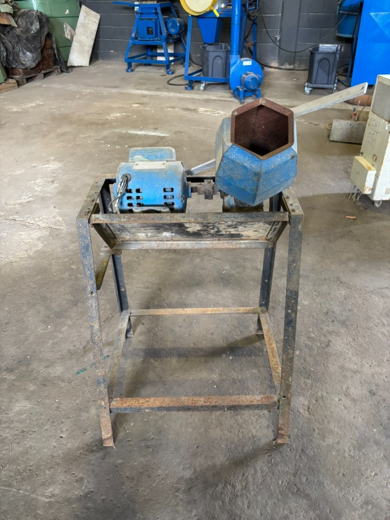 Tamboreador para Galvanoplacia - Quantidade: 01 - Marca Redu - leilão extrajudicial - Não informado BR - lance mínimo R$ 300