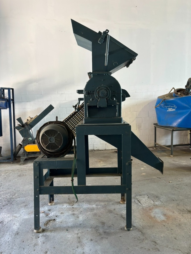 Moinho Martelo - Quantidade: 01 - Função Tritura diversos ti - leilão extrajudicial - Não informado BR - lance mínimo R$ 12.800