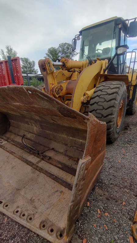 Uma Pá Carregadeira - Modelo 950H - Marca Carterpillar - Nº - leilão extrajudicial - Não informado BR - lance mínimo R$ 195.000