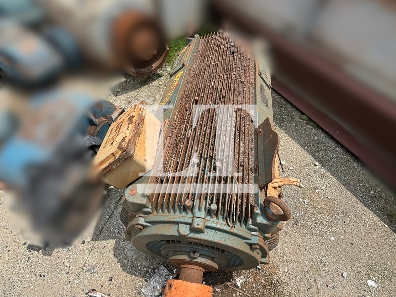 Um motor - Marca Weg - Kw(hp cv) 220(300) 6 Polos HGF - leilão extrajudicial - Não informado BR - lance mínimo R$ 20.000