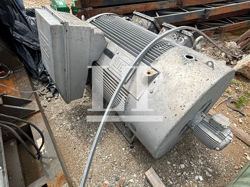 Um motor - Marca Weg - Kw(hp cv) 440(600) 2 Polos HGF - leilão extrajudicial - Não informado BR - lance mínimo R$ 43.000