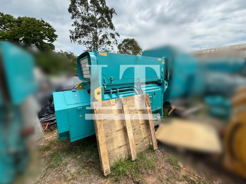 Um Motor Elétrico - Siemens AG - Tipo: Gerador Trifásico par - leilão extrajudicial - Não informado BR - lance mínimo R$ 195.000