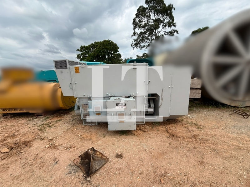 Um Motor de Indução - Marca WEG - 1400 Kw - 6600V - 60Hz - 4 - leilão extrajudicial - Não informado BR - lance mínimo R$ 135.000