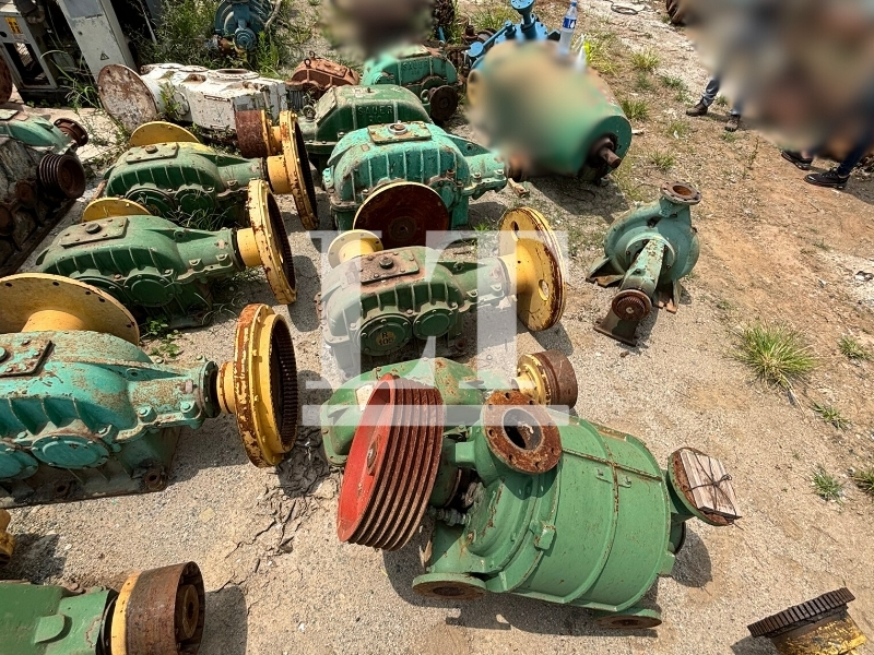 Lote com de Redutores - Aproximadamente 50 Unidades - leilão extrajudicial - Não informado BR - lance mínimo R$ 148.000